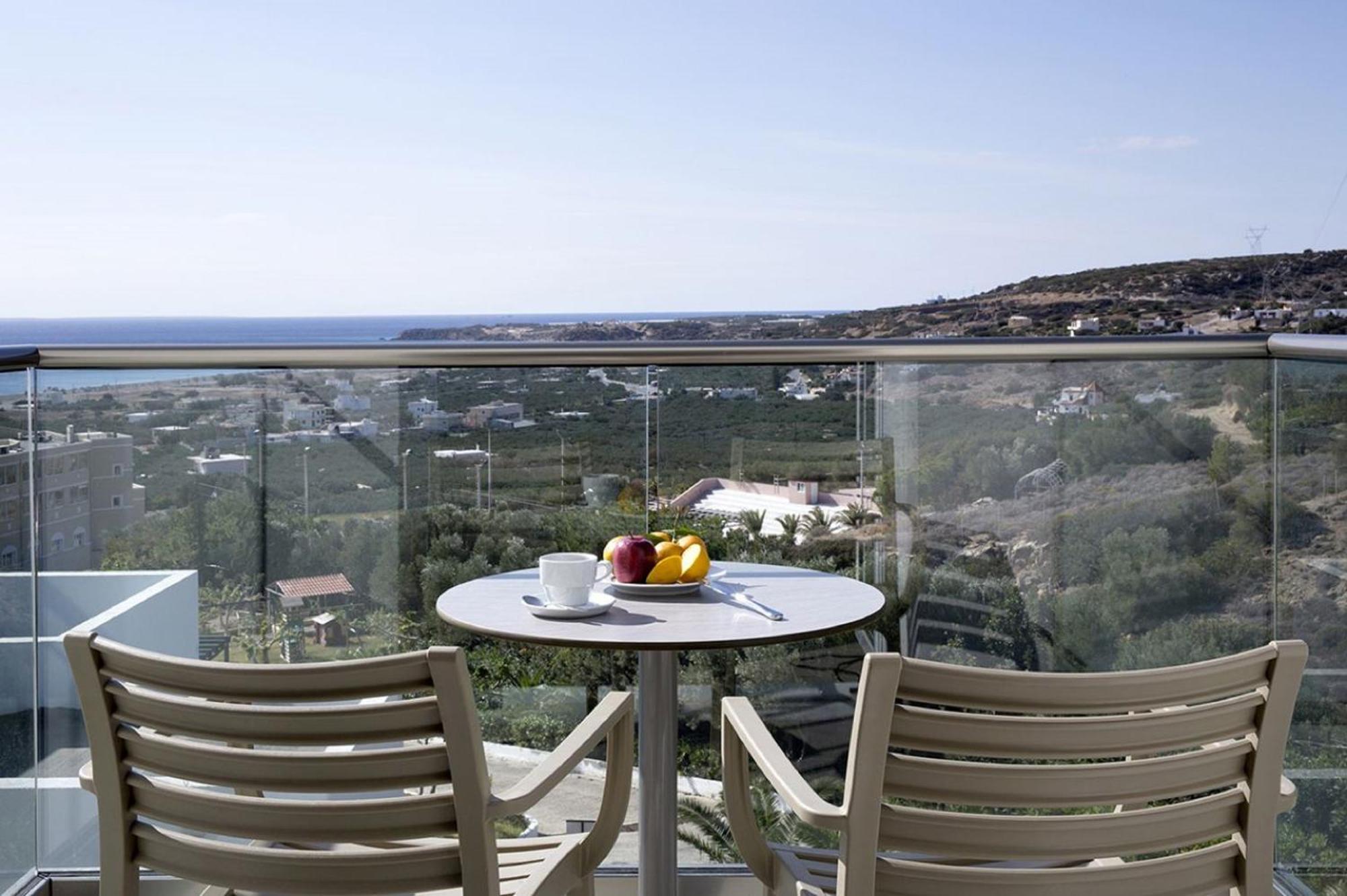 Mare Village Ierápetra Стая снимка